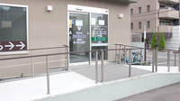 アップル薬局　船橋店の入口