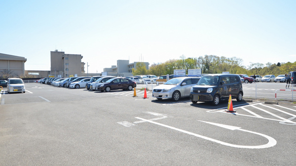 あやめ薬局下志津店の駐車場
