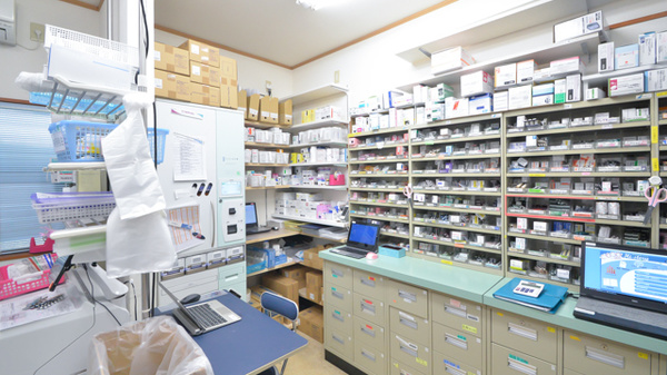 あやめ城西薬局の調剤室