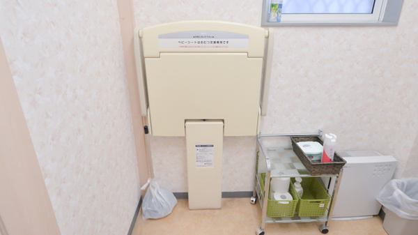 あやめ薬局江原台店のキッズ用設備