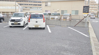 あやめ薬局江原台店の駐車場