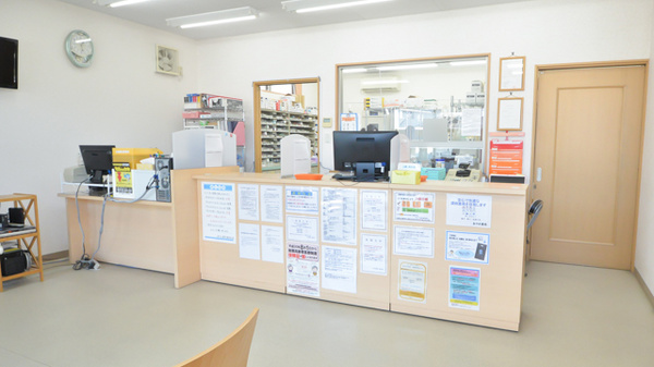 あやめ薬局飯田町店の受付/カウンター