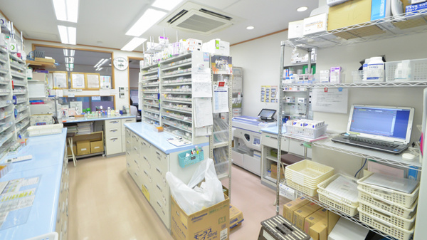 あやめ薬局八街店の調剤室