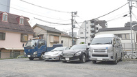 抜弁天薬局の駐車場