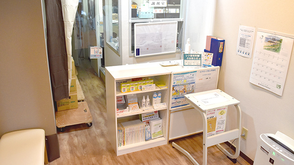 ケアマーク百人町薬局の受付/カウンター