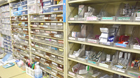 くみ薬局の薬棚