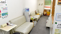あおば薬局　住吉店の待合スペース