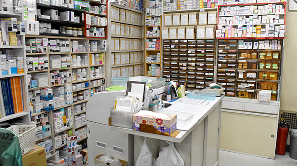 ベビー堂薬局の調剤室