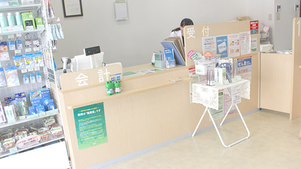 薬樹薬局　下北沢の受付/カウンター
