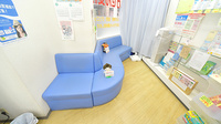 ミカド薬局高円寺東店の待合スペース