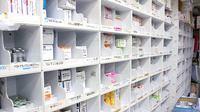 稲垣薬局　高島平店の薬棚
