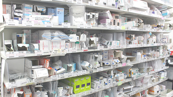 薬樹薬局　南大泉の薬棚