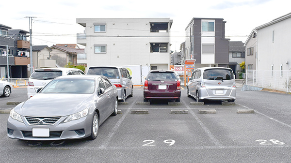 ヤマグチ薬局　一ツ家店の駐車場