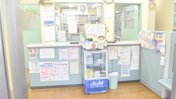 トリル薬局若葉町店の受付/カウンター