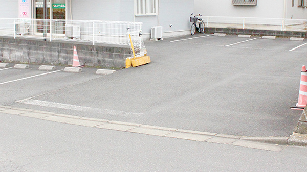 シティ薬局の駐車場
