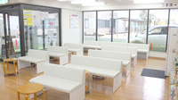 薬樹薬局　町田旭町の待合スペース
