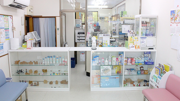 ひばり調剤薬局の受付/カウンター