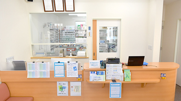 ヤマグチ薬局　府中店の受付/カウンター