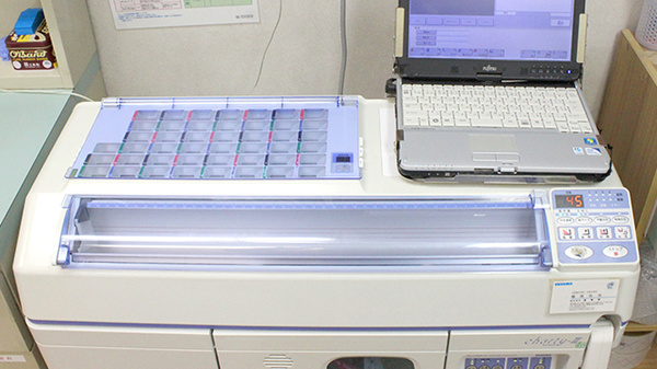 たなし白十字薬局の調剤器具