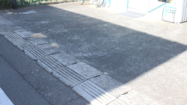 稲垣薬局　小平店の駐車場
