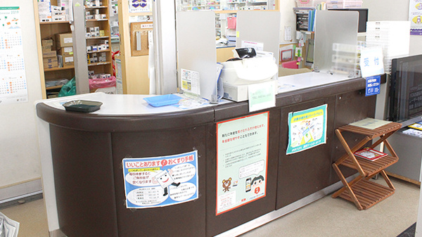 村野薬局小平新店の受付/カウンター