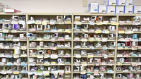 ヤマグチ薬局　東久留米店の薬棚