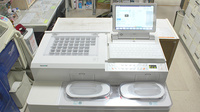 しらつち薬局の調剤器具