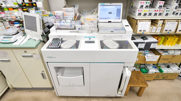 コスモ薬局西東京店の調剤器具