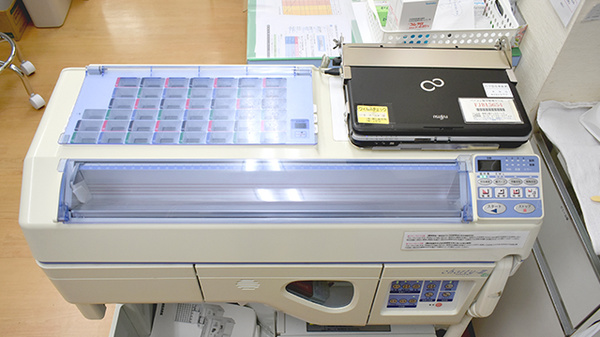 よつば薬局糀谷店の調剤器具