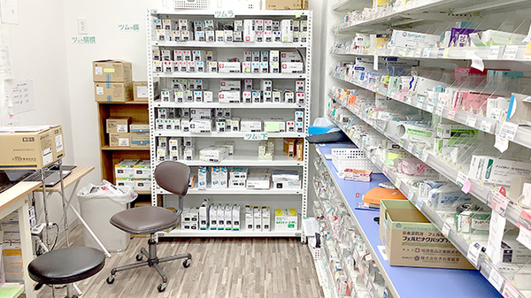 稲垣薬局　横浜鶴見店の調剤室