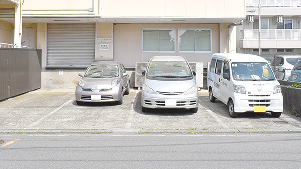 健ナビ薬樹薬局　矢向の駐車場