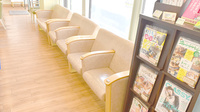 健ナビ薬樹薬局　矢向2号店の待合スペース