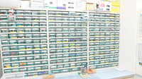 下町調剤薬局の薬棚