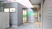 ヤマグチ薬局　西神奈川店の外観