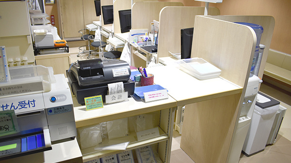 天王町アルファ薬局の受付/カウンター