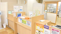 にじいろ藍薬局の受付/カウンター