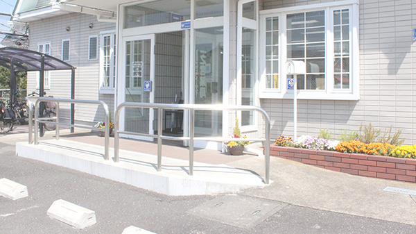 株式会社アサヒファーマシー一之宮薬局の入口