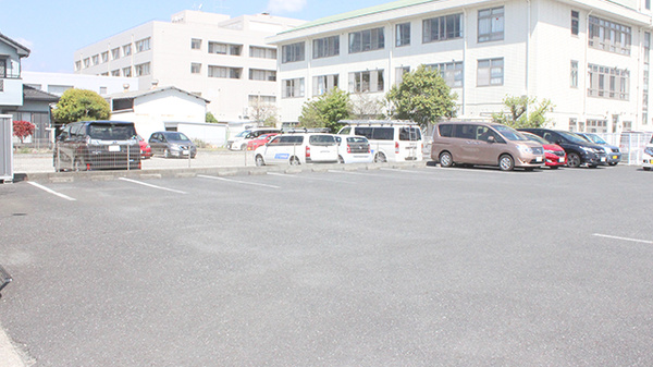 株式会社アサヒファーマシー一之宮薬局の駐車場