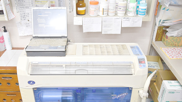 竹沢薬局の調剤器具