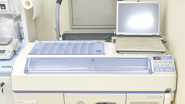 新成薬局　きぬがさ店の調剤器具