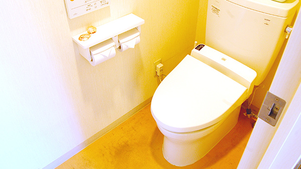 新成薬局　本町店のお手洗い