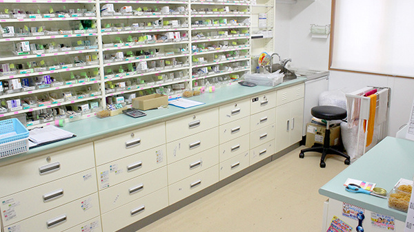 徳永薬局横須賀店の調剤室