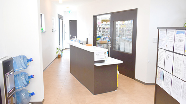 新成堂薬局　平塚南原店の受付/カウンター