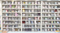 開成堂石渡薬局支店の薬棚