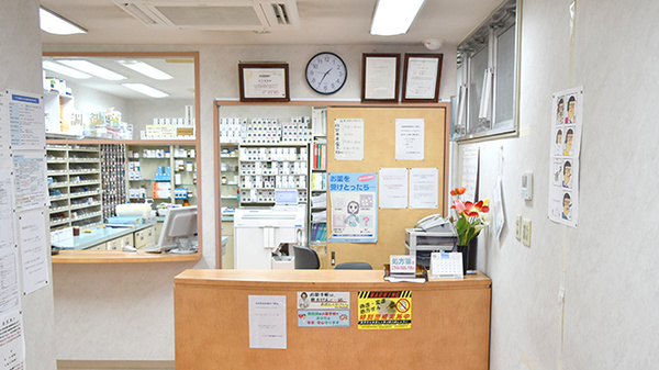 ヤマグチ薬局　橋本3丁目店の受付/カウンター