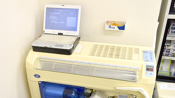 ヤマグチ薬局　矢部店の調剤器具