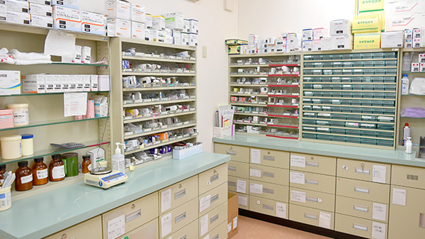 ヤマグチ薬局　東橋本２号店の調剤室