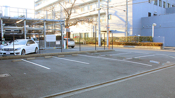 ヤマグチ薬局　大和店の駐車場