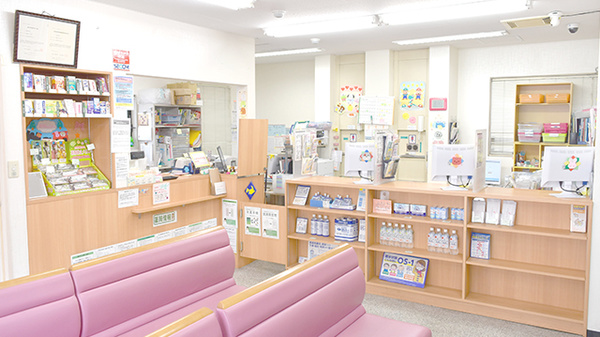 薬樹薬局　いずみ中央の受付/カウンター