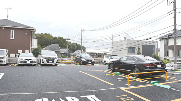 おひさま薬局本店の駐車場